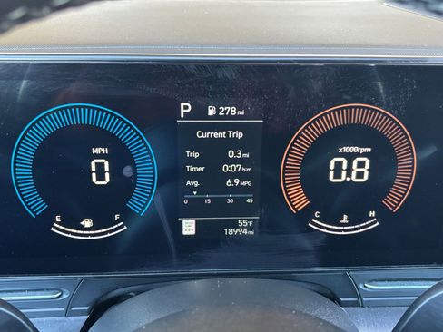 Used 2025 Hyundai Kona SEL image 36