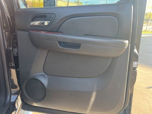 Used 2014 GMC Sierra 2500 SLT w/ SLT Convenience Package image 13