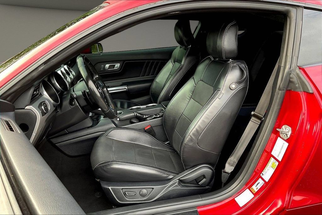 Used 2022 Ford Mustang GT Premium RWD image 24