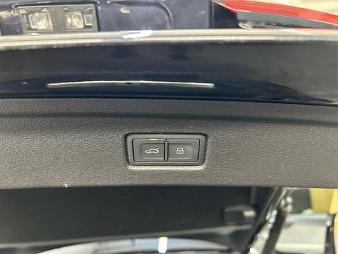 Used 2018 Audi A5 2.0T Premium Plus w/ Premium Plus AWD/4WD image 31