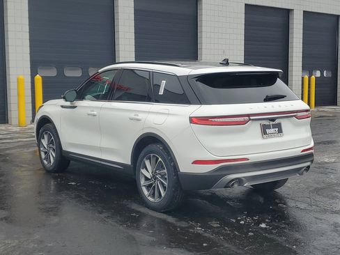 New 2026 Lincoln Corsair Premiere image 3