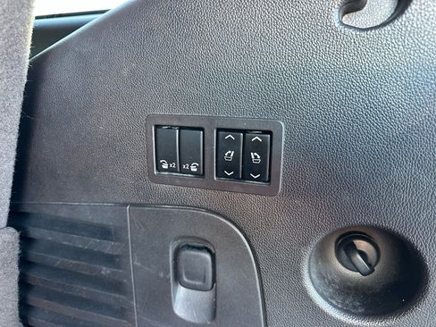 Used 2018 Chevrolet Tahoe Premier image 32