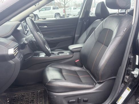 Used 2020 Nissan Altima 2.5 SR w/ Premium Package image 19