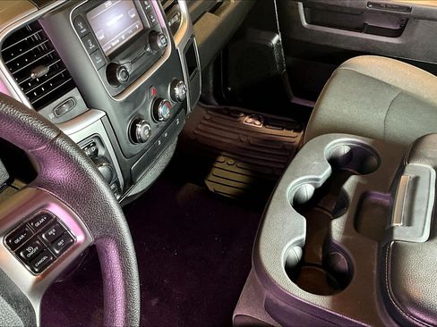Used 2022 RAM 1500 Warlock AWD/4WD image 19