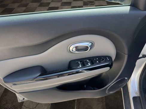 Used 2017 Kia Soul + w/ Primo Package image 14