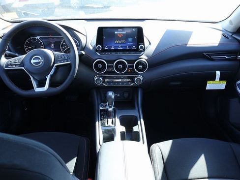 New 2025 Nissan Sentra SR image 6