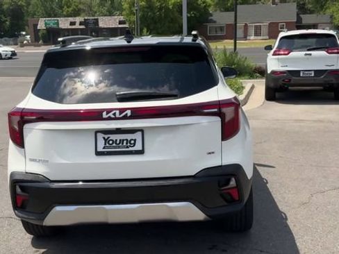 Used 2025 Kia Seltos SX AWD/4WD image 6