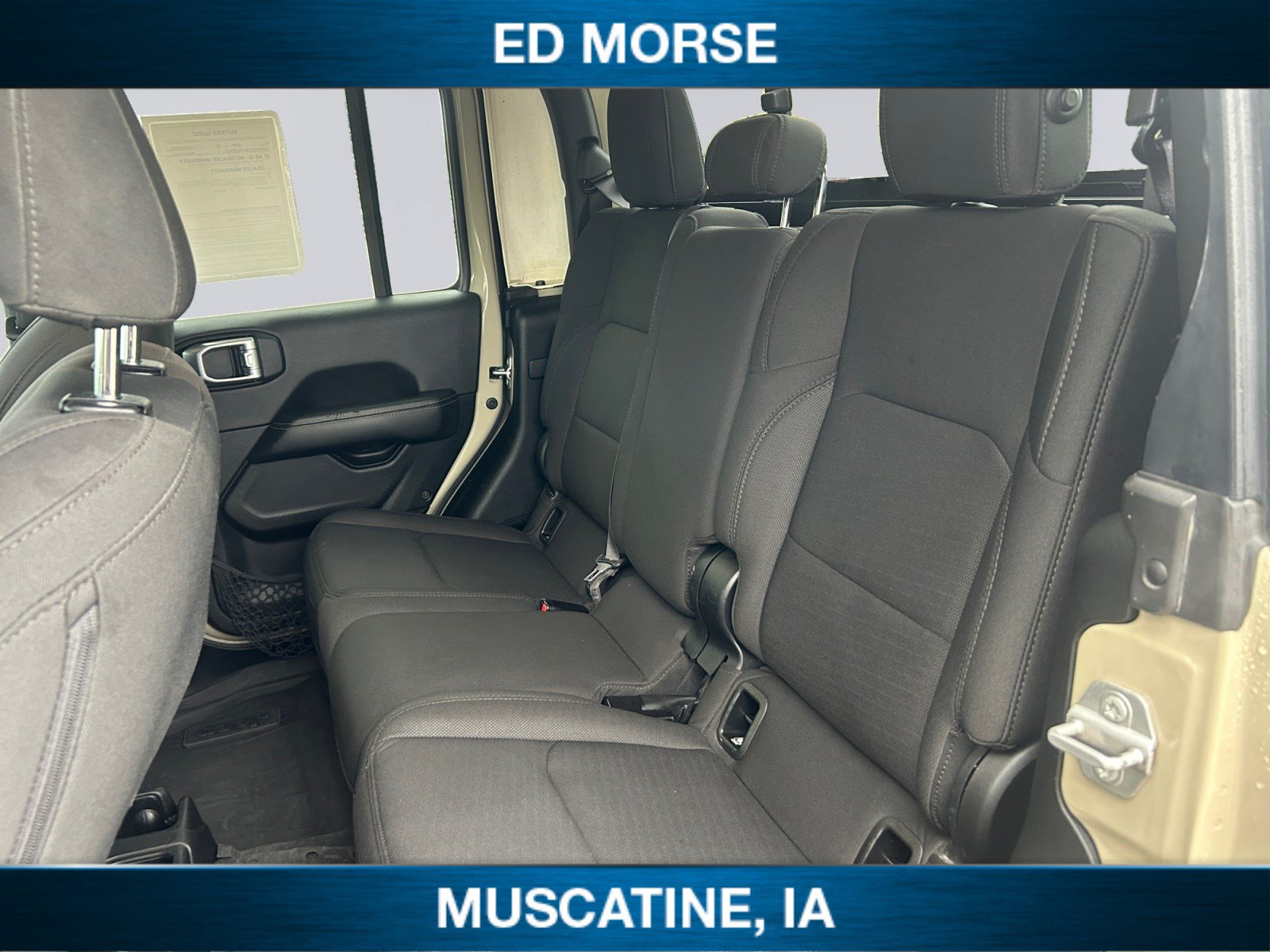 Used 2022 Jeep Gladiator Overland w/ Cold Weather Group AWD/4WD image 13