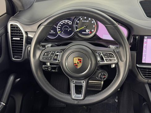 Used 2021 Porsche Cayenne Turbo S AWD/4WD image 21