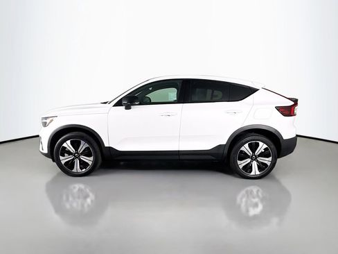 Used 2023 Volvo C40 Recharge Core image 4