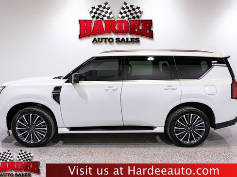 Used 2025 Nissan Armada Platinum Reserve AWD/4WD image 1