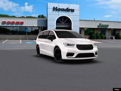 New 2026 Chrysler Pacifica Select image 16