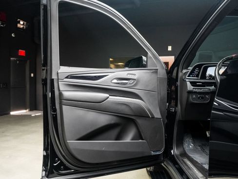 Used 2023 Cadillac Escalade V AWD/4WD image 26