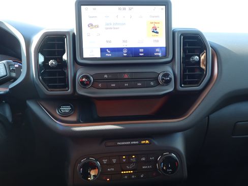 Used 2024 Ford Bronco Sport Outer Banks image 18