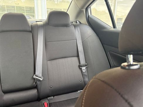 Used 2025 Nissan Altima 2.5 SV FWD image 37
