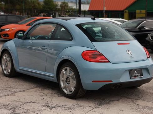 Used 2013 Volkswagen Beetle 2.5 Fender FWD image 8
