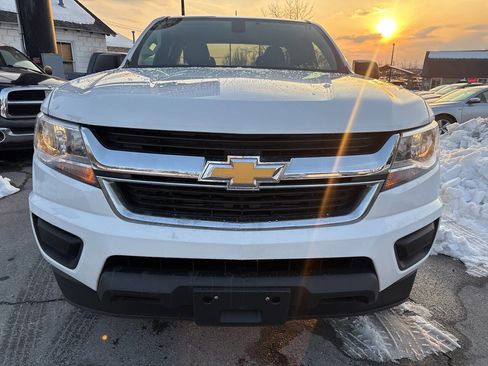 Used 2020 Chevrolet Colorado W/T w/ WT Convenience Package RWD image 3