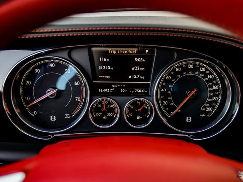 Used 2018 Bentley Flying Spur S V8 image 82