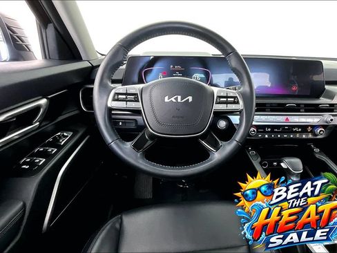 Used 2024 Kia Telluride S w/ S Sunroof Package FWD image 6