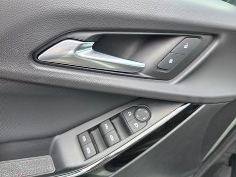 Used 2026 Chevrolet Equinox LT w/ Convenience Package II image 16