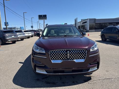 Used 2023 Lincoln Aviator Black Label w/ Dynamic Handling Package image 8