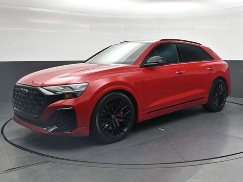 Used 2024 Audi SQ8 Prestige AWD/4WD image 9