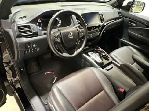 Used 2023 Honda Ridgeline Black Edition image 13