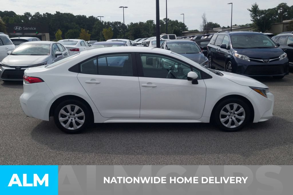 Used 2024 Toyota Corolla LE FWD image 4