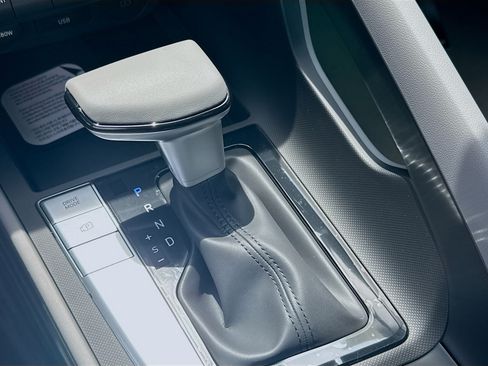 New 2026 Hyundai Elantra Sport FWD image 13