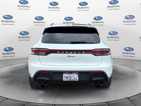 Used 2026 Porsche Macan AWD/4WD image 4
