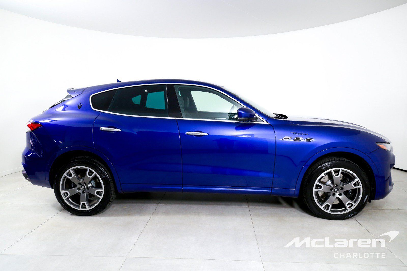 Used 2023 Maserati Levante Modena AWD/4WD image 9