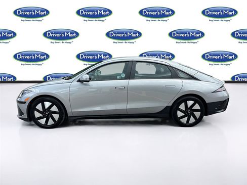 Used 2024 Hyundai Ioniq 6 SE RWD image 4