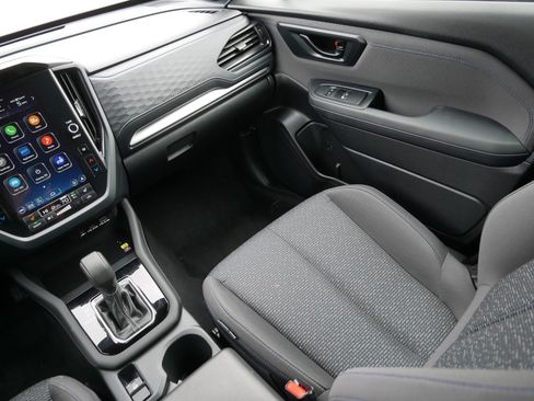 Certified 2025 Subaru Forester Premium AWD/4WD image 11