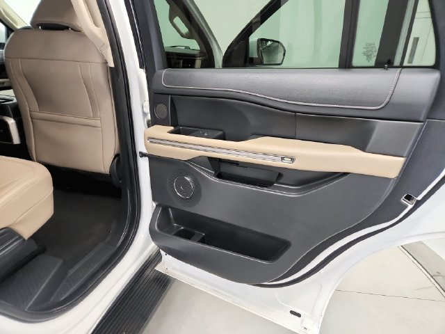Used 2024 Ford Expedition Limited RWD image 29