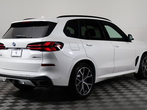 New 2026 BMW X5 xDrive50e w/ M Sport Package image 2