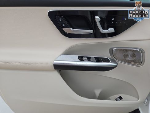 Used 2025 Mercedes-Benz GLC 300 image 15