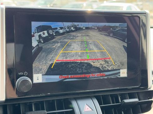 Used 2024 Toyota RAV4 XLE image 19