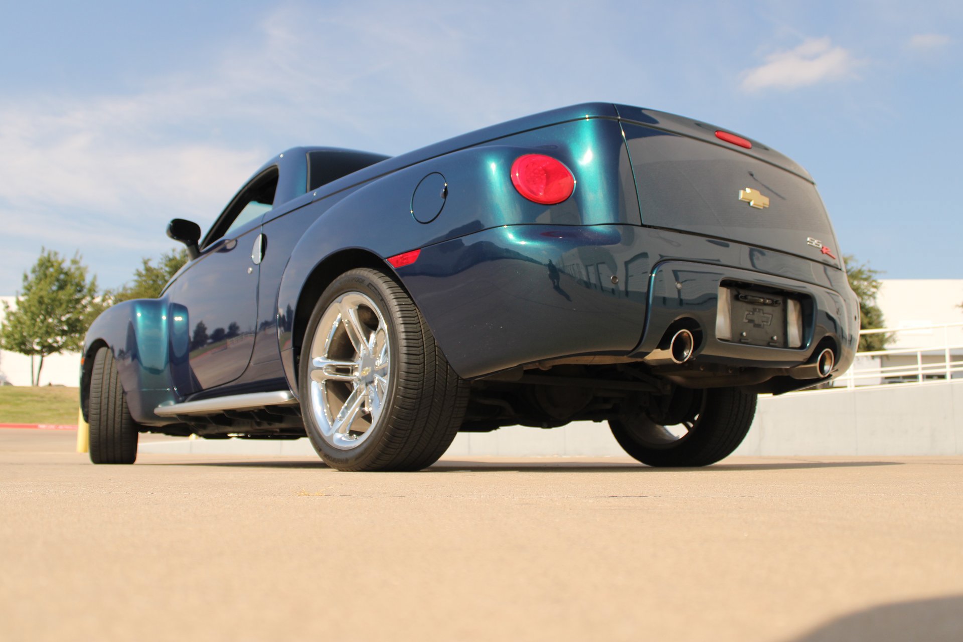 Used 2005 Chevrolet SSR w/ Preferred Equipment Group RWD image 10