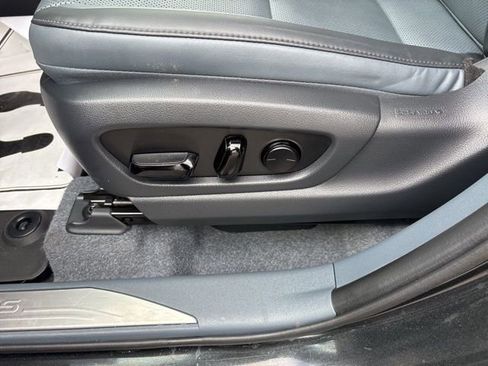 Used 2024 Lexus RZ 300e Premium w/ Accessory Package (Z1) FWD image 11