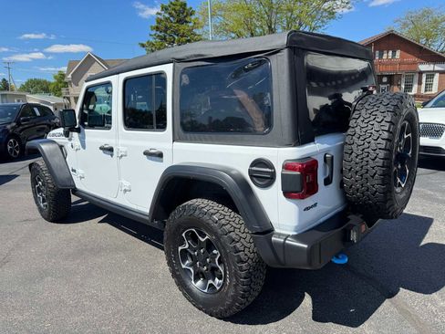 Used 2023 Jeep Wrangler Unlimited Rubicon 4xe w/ Cold Weather Group AWD/4WD image 8