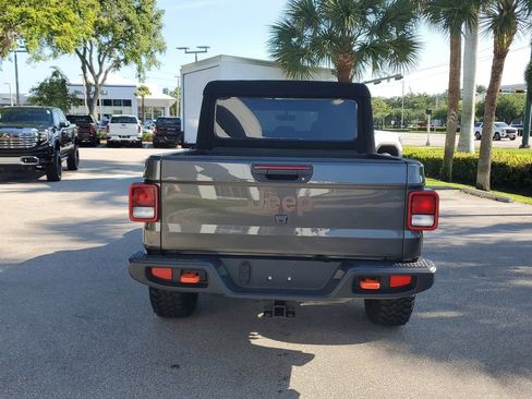 Used 2023 Jeep Gladiator Mojave w/ Trailer Tow Package AWD/4WD image 4