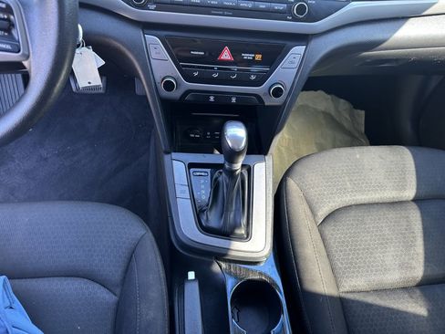 Used 2018 Hyundai Elantra SEL image 11