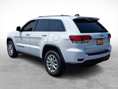 Certified 2021 Jeep Grand Cherokee Laredo AWD/4WD image 3