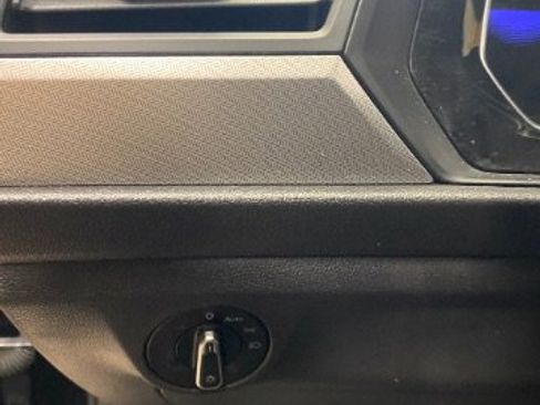 Used 2023 Volkswagen Jetta Sport image 17