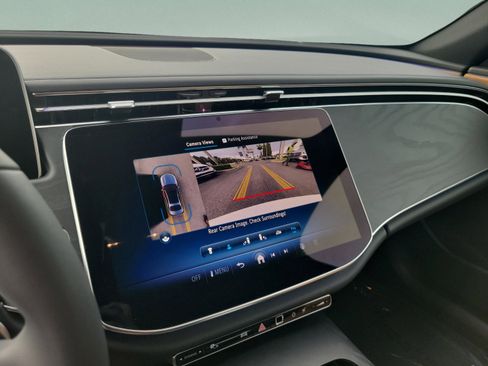 Certified 2025 Mercedes-Benz E 350 Sedan image 17