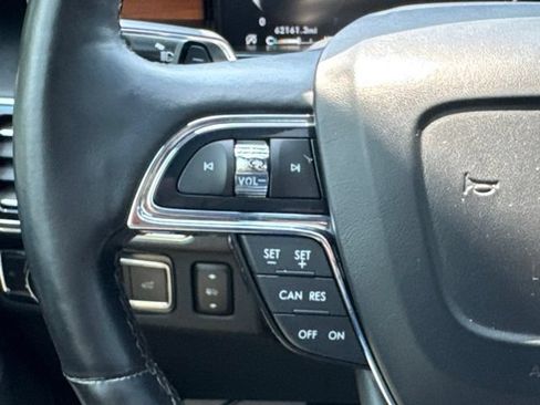Used 2018 Lincoln Navigator Reserve AWD/4WD image 25