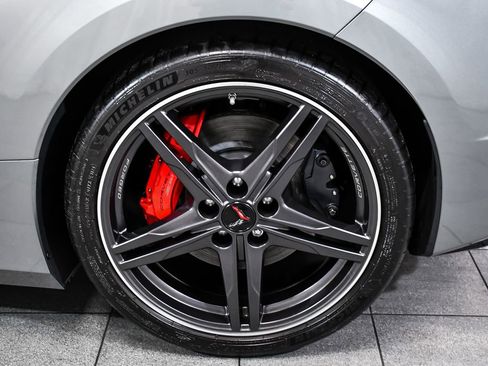 Used 2024 Chevrolet Corvette Stingray Preferred Conv w/ Z51 Performance Package RWD image 10