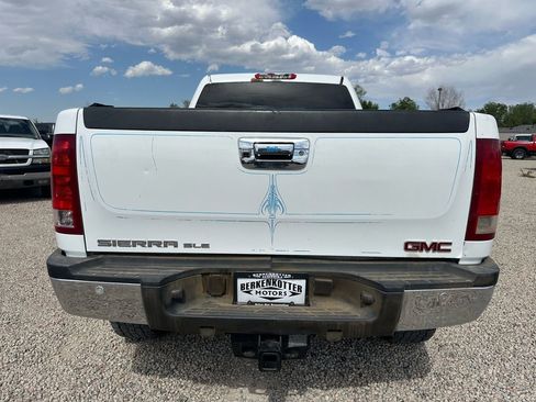 Used 2012 GMC Sierra 2500 SLE w/ SLE Preferred Package AWD/4WD image 9