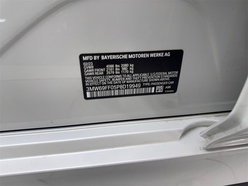 Used 2023 BMW 330i Sedan w/ Driving Assistance Package image 87