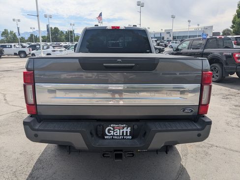 Used 2022 Ford F350 Platinum AWD/4WD image 5